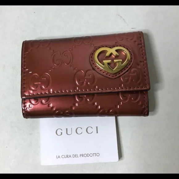 GUCCI 🌼 Authentic Pink Patent Leather GG Link Gold Heart Logo Key/Card Holder - Picture 1 of 15